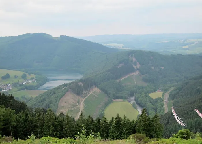 Great Spacious In A Tranquil Vakantiehuis *