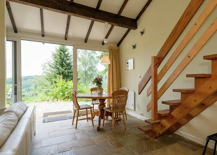 Vakantiehuis Great Spacious In A Tranquil *